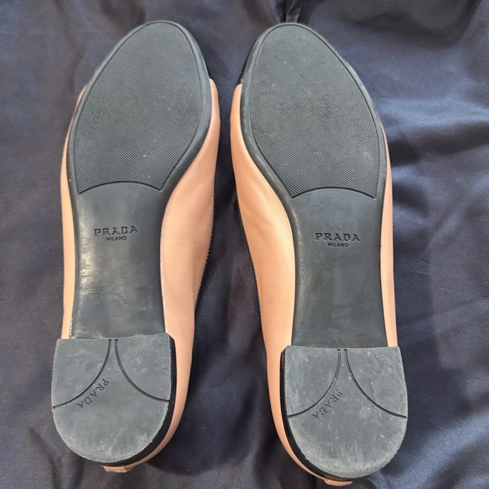 BARELY WORN Prada Pink Tan Flats with Black Toes Size 37 (US 7) - Picture 3 of 6